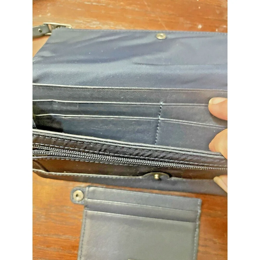 Vintage TUMI Womens Wallet/Wristlet (minus strap) Navy